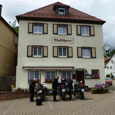 Gasthaus Waldhorn Бад Тайнах-Цафелщайн Екстериор снимка