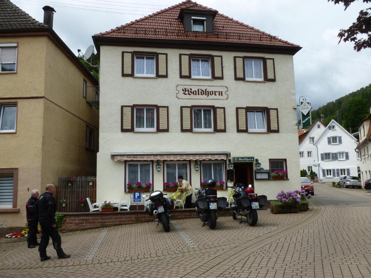 Gasthaus Waldhorn Бад Тайнах-Цафелщайн Екстериор снимка